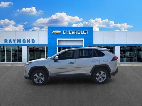 Used 2024 Toyota RAV4 XLE w/ Convenience Package AWD/4WD image 6