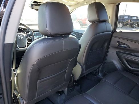 Used 2018 Buick Encore Premium image 12