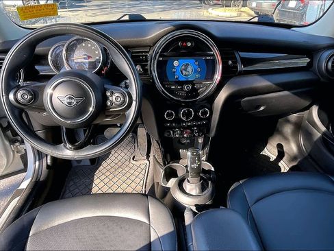 Used 2020 MINI Cooper 2-Door Hardtop image 16