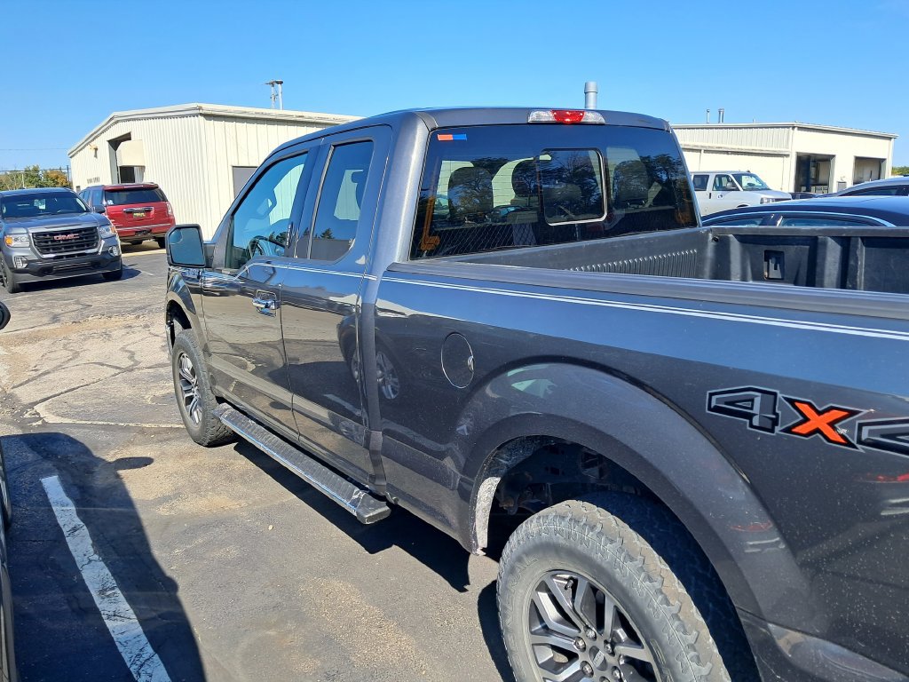 Used 2018 Ford F150 XLT w/ Equipment Group 302A Luxury AWD/4WD image 5