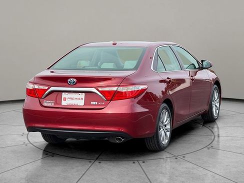 Certified 2016 Toyota Camry XLE w/ Moonroof Package image 6