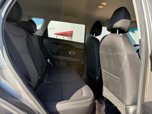 Used 2019 Kia Soul + FWD image 12