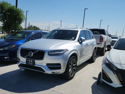 Used 2017 Volvo XC90 T6 Momentum w/ Vision Package