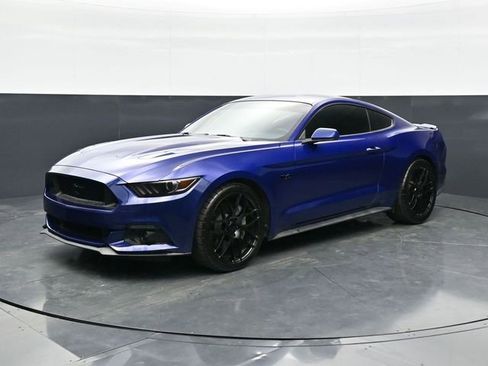 Used 2015 Ford Mustang GT Premium w/ Equipment Group 401A image 3