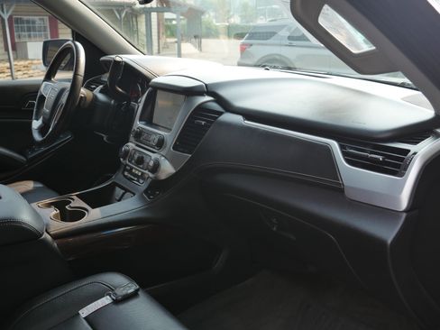 Used 2015 GMC Yukon SLT AWD/4WD image 27