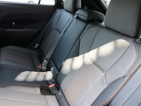 Used 2025 Subaru Crosstrek 2.5i Limited w/ Crosstrek Mirror Package image 18