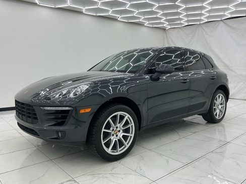 Used 2018 Porsche Macan AWD/4WD image 6