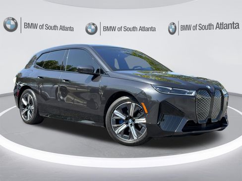 Used 2023 BMW iX xDrive50 w/ Premium Package AWD/4WD image 2