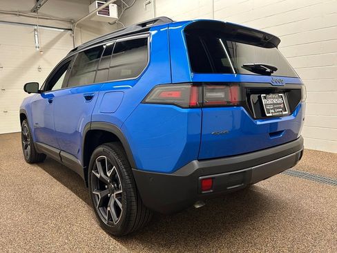 New 2026 Jeep Cherokee Overland w/ Advanced Pro Tech Group AWD/4WD image 4