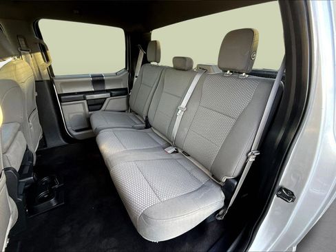 Used 2018 Ford F150 XLT image 24