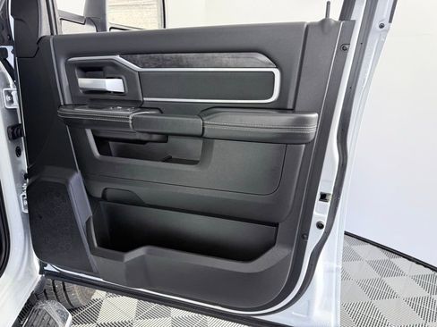 Used 2024 RAM 2500 Big Horn image 10