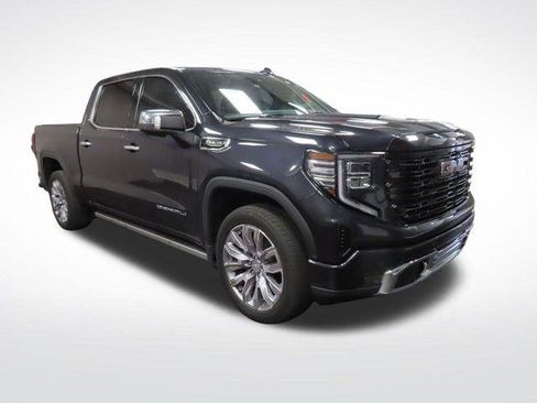 Used 2023 GMC Sierra 1500 Denali w/ Denali Reserve Package AWD/4WD image 32