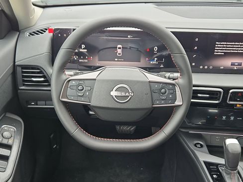 New 2026 Nissan Sentra SR FWD image 17
