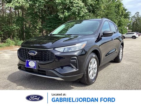 New 2025 Ford Escape Active image 1
