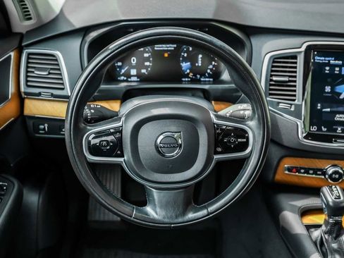 Used 2021 Volvo XC90 T6 Momentum w/ Protection Package image 26