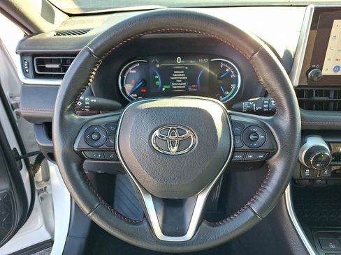 Certified 2023 Toyota RAV4 SE image 20