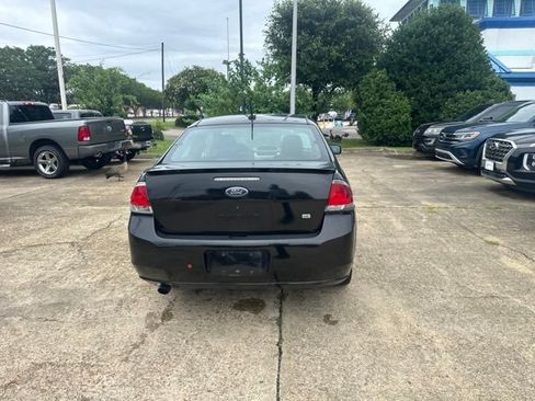 Used 2009 Ford Focus SE FWD image 6