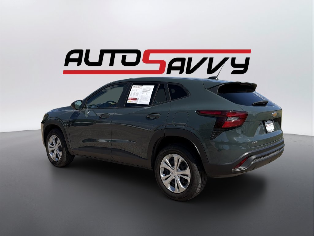 Used 2025 Chevrolet Trax LS FWD image 7