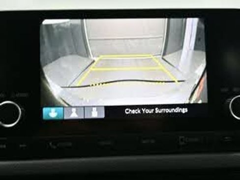 Used 2022 Honda Civic Sport image 9