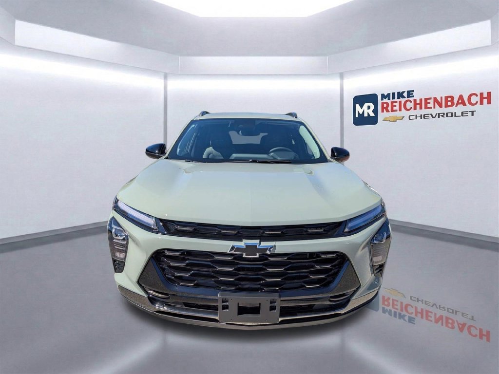 New 2026 Chevrolet Trax ACTIV w/ Driver Confidence Package FWD image 11