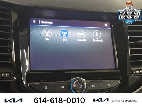 Used 2022 Chevrolet Trax LT w/ LT Convenience Package AWD/4WD image 24