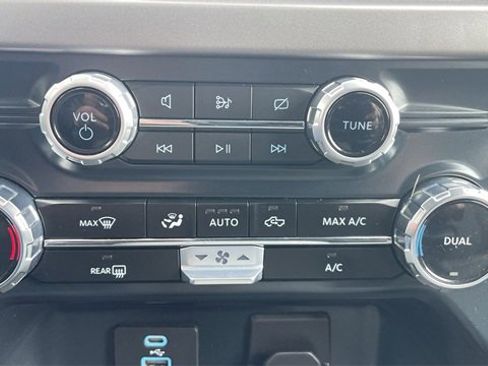 Used 2024 Ford F150 XLT w/ Tow/Haul Package image 19