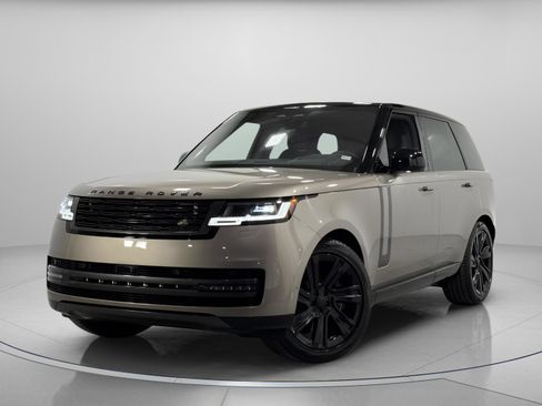 Used 2023 Land Rover Range Rover SE image 1