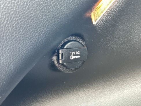 Used 2024 Jeep Compass Limited w/ Sun and Sound Group AWD/4WD image 11