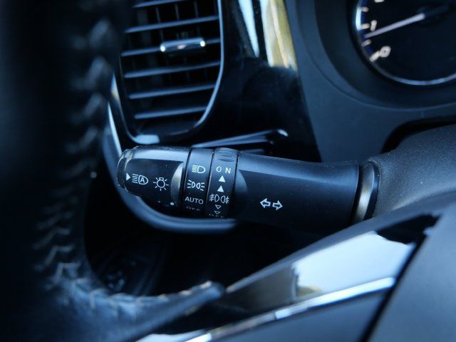 Used 2020 Mitsubishi Outlander SE AWD/4WD image 20