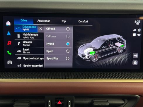 Used 2025 Porsche Cayenne Turbo image 32