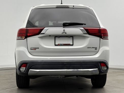 Used 2016 Mitsubishi Outlander SE image 6