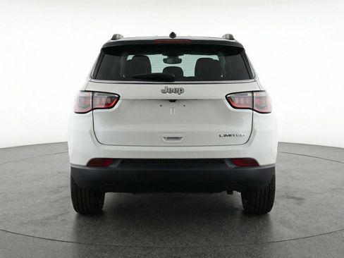Used 2025 Jeep Compass Limited image 7