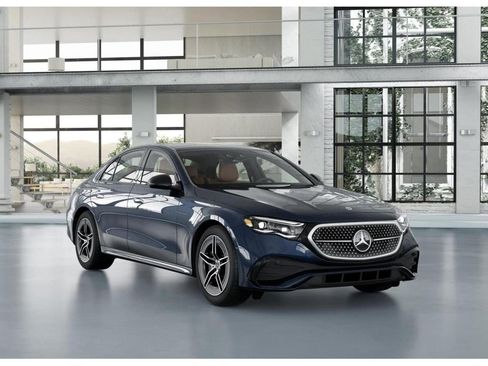 New 2026 Mercedes-Benz E 450 4MATIC Sedan image 10