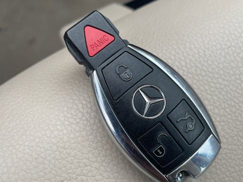 Used 2015 Mercedes-Benz E 350 Sedan image 30