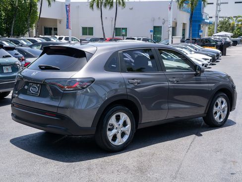 Certified 2024 Honda HR-V LX image 5