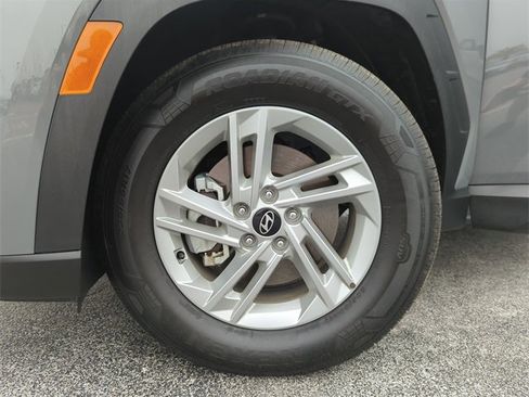 Used 2025 Hyundai Tucson SE image 42