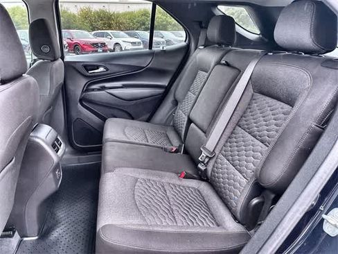 Used 2021 Chevrolet Equinox LT w/ Driver Convenience Package image 20
