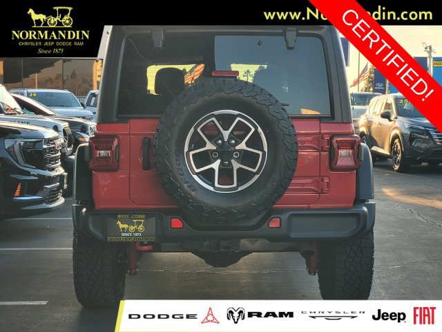 Certified 2025 Jeep Wrangler Unlimited Rubicon w/ Convenience Group AWD/4WD image 4