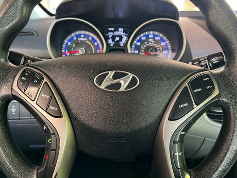 Used 2013 Hyundai Elantra GLS w/ Preferred Pkg FWD image 27
