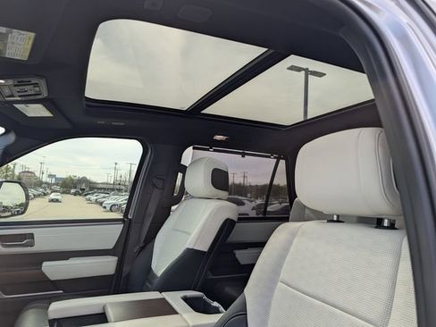 Used 2024 Toyota Sequoia Capstone AWD/4WD image 29