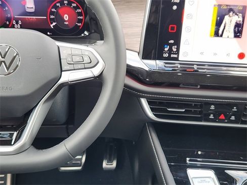 New 2026 Volkswagen Atlas SEL Premium R-Line image 27