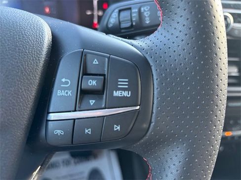 Used 2025 Ford Escape ST-Line image 19