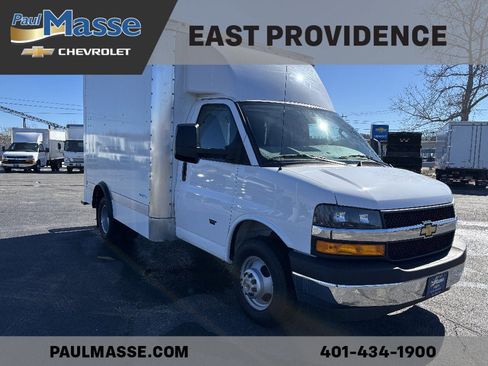 New 2024 Chevrolet Express 3500 w/ Power Convenience Package RWD image 3