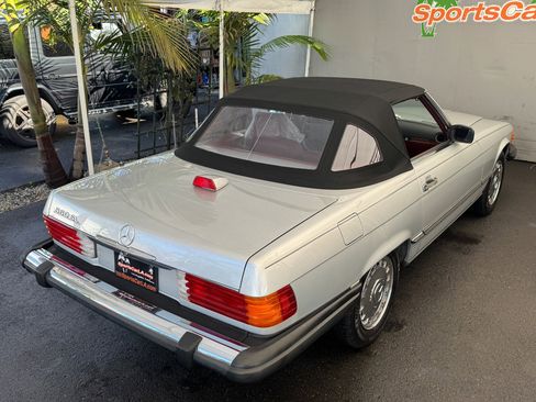 Used 1987 Mercedes-Benz 560 SL image 41