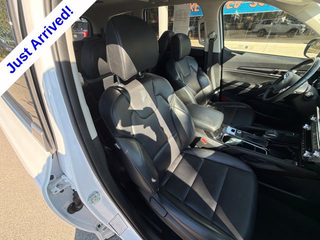 Used 2025 Kia Telluride S FWD image 23