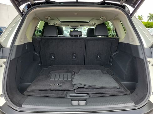 Used 2023 Nissan Rogue SL AWD/4WD image 14