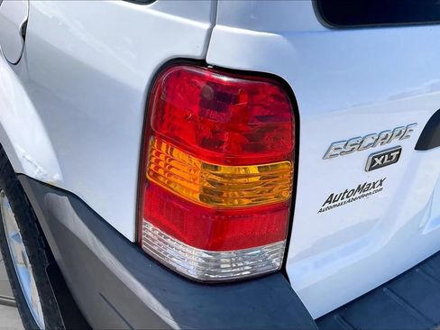 Used 2005 Ford Escape XLT AWD/4WD image 26