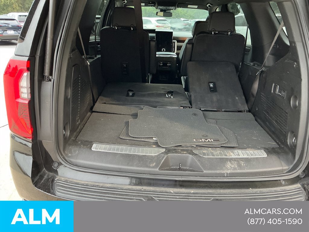 Used 2025 GMC Yukon Denali AWD/4WD image 10