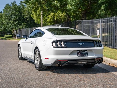 Used 2022 Ford Mustang Coupe RWD image 7
