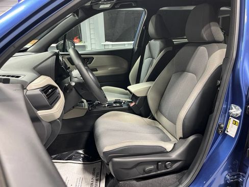 Used 2026 Subaru Forester Premium AWD/4WD image 14
